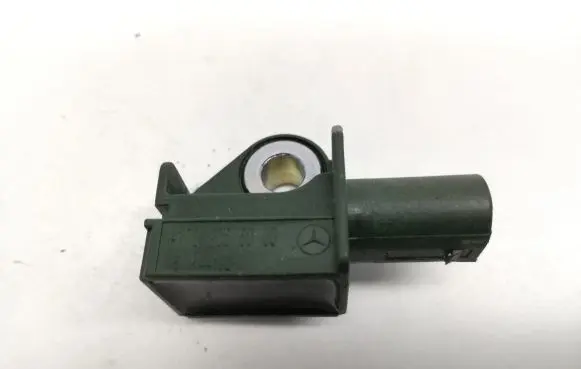 Mercedes-Benz C W204 Airbag deployment crash/impact sensor A1729056000