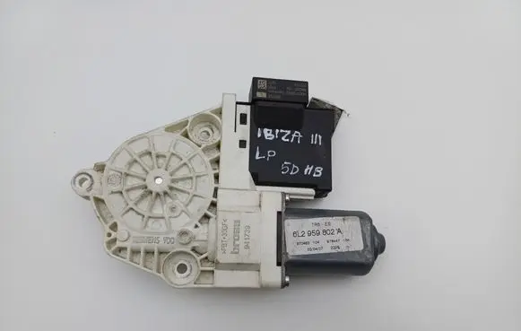 Seat Ibiza III (6L) Front door window regulator motor 6L2959802A