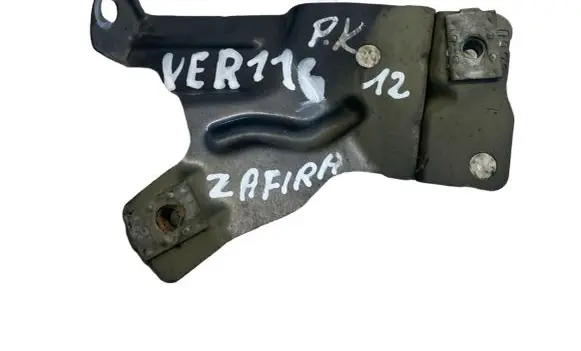 Opel Zafira C Fender mounting bracket 0062