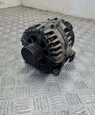 BMW 3 E90 E91 Generator/alternator 8507624