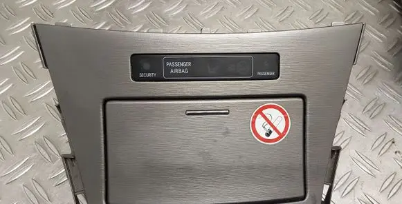 Ashtray (front)