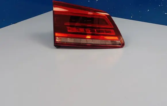 Volkswagen Golf Sportsvan Tailgate rear/tail lights 510945093N 90113760