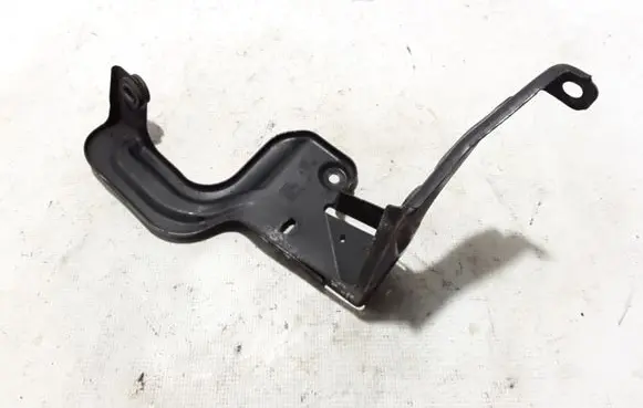 Audi A6 S6 C6 4F Intercooler pipe mounting bracket 4F0145814