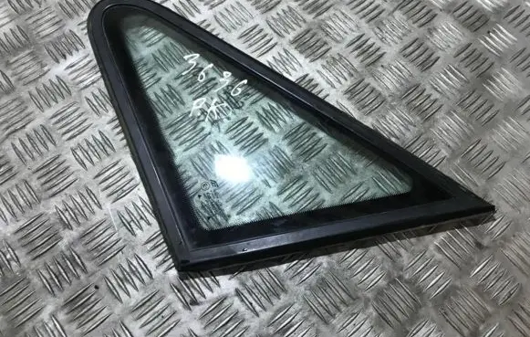 Ford Galaxy Front triangle window/glass 