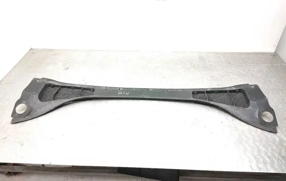Ford Focus Wiper trim BM51A02216A D2L4A