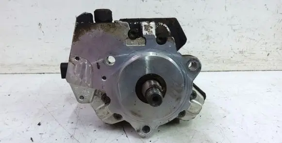 BMW 5 E60 E61 Fuel injection high pressure pump 0445010146