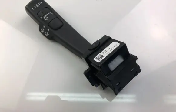 Volvo V40 Indicator stalk 31394007