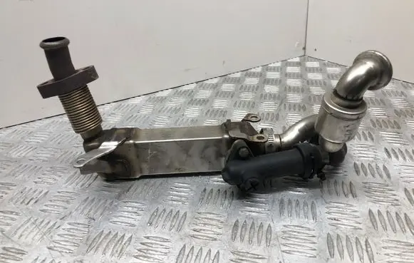 BMW 5 E60 E61 EGR valve cooler 779006506 L6150003 045496