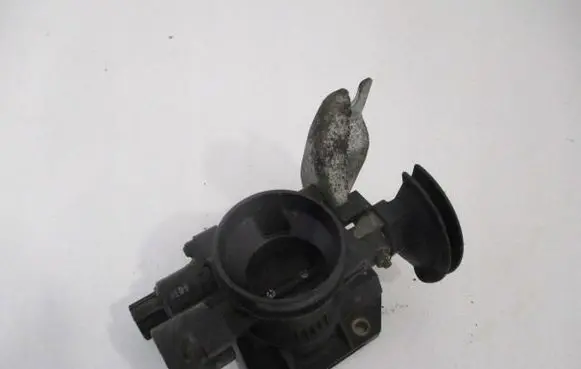 Peugeot 107 Throttle body valve 89452-52011