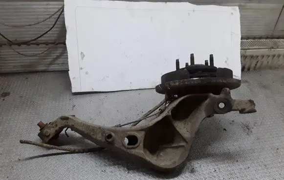 Ford Maverick Rear wheel hub spindle/knuckle 