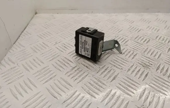 Toyota Avensis T250 Light module LCM 8996005030 3560016825
