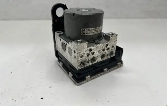 Skoda Kodiaq ABS Pump 5Q0614517EE 10022016544
