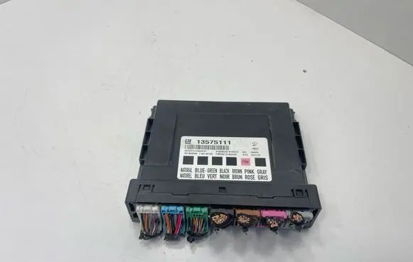 Opel Insignia A Comfort/convenience module 13575111