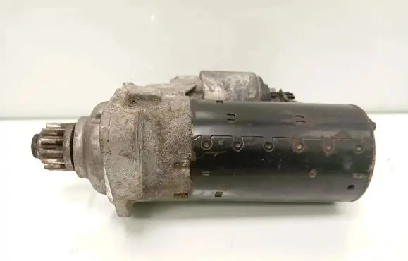 Volkswagen Golf VI Starter motor 02Z911024H 0001153007