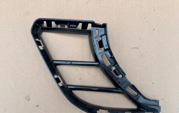 BMW 4 G22 G23 G24 G26 Front bumper lower grill