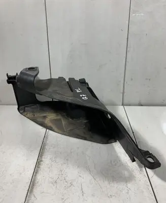 Audi Q7 4L Headlight/headlamp mounting bracket