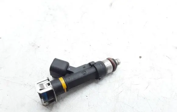 Mazda 6 Fuel injector 0280158103 6M8GBA