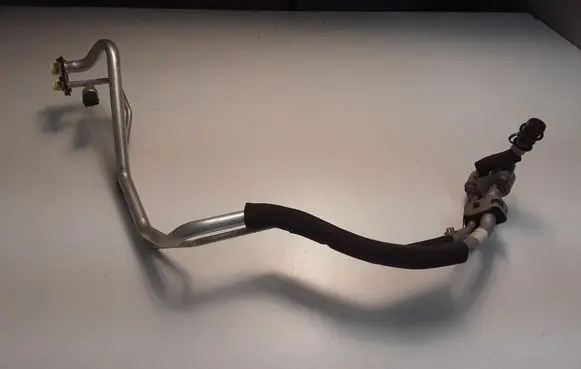 Air conditioning (A/C) pipe/hose