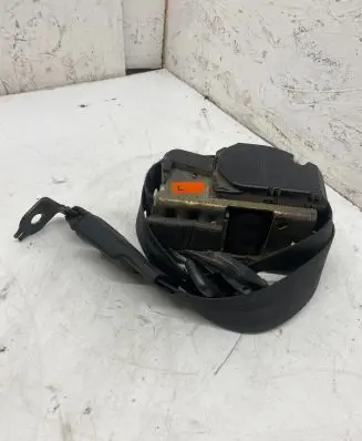 Volkswagen Golf III Front seatbelt 1H4857705B 041193 A560029300