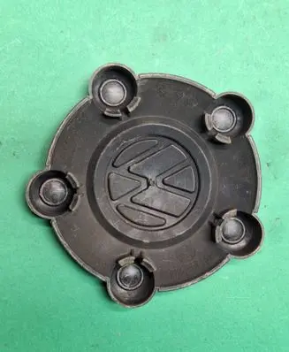 Volkswagen Caddy Original wheel cap 2K0601169
