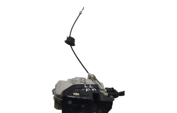 Audi A4 S4 B7 8E 8H Front door lock 8E1837015