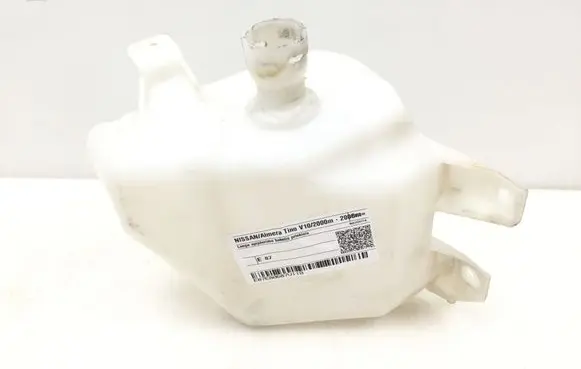 Nissan Almera Tino Windshield washer fluid reservoir/tank 