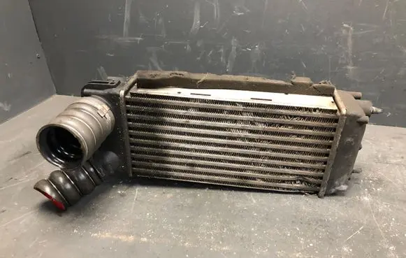 Ford Fiesta Intercooler air channel guide 8V519L440AD