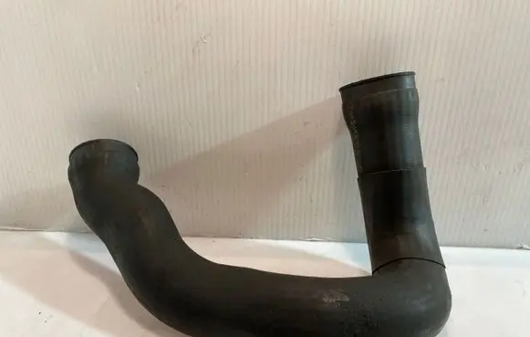 Audi A6 S6 C5 4B Intercooler hose/pipe 4B0145746E