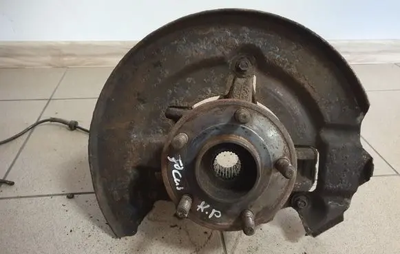 Ford Focus Front wheel hub