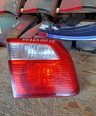 Mazda 626 Tailgate rear/tail lights 13261922
