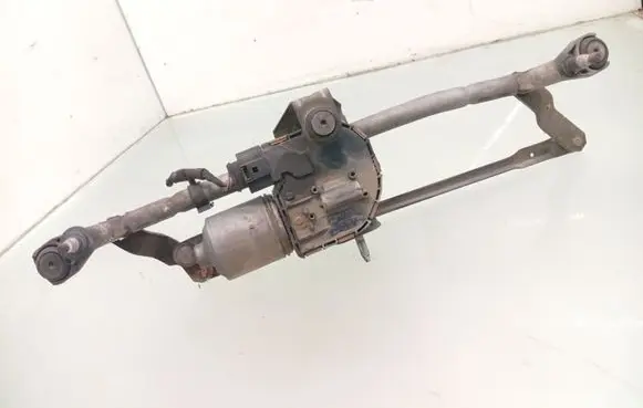 Volkswagen Touran I Front wiper linkage and motor 2K1955023E