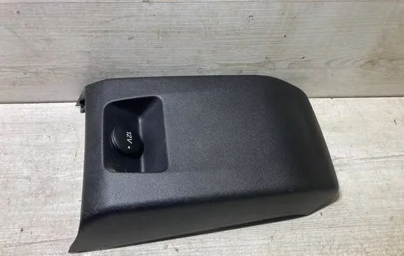 Ford Focus 12 V Socket (rear) jx7ba045b72a
