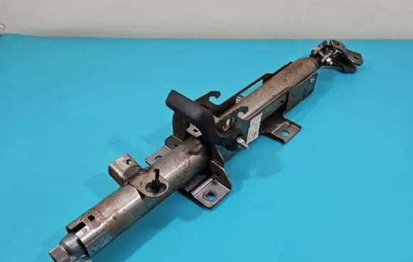 Steering wheel axle
