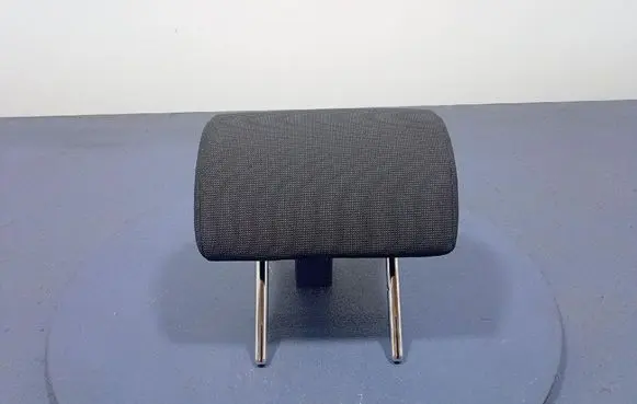 Toyota Auris E180 Front seat headrest 