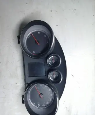 Opel Insignia A Speedometer (instrument cluster) 365903926