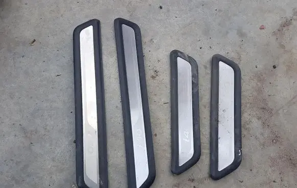Hyundai i40 Front sill trim cover