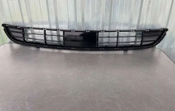 KIA Sportage Front bumper lower grill 86569F1010