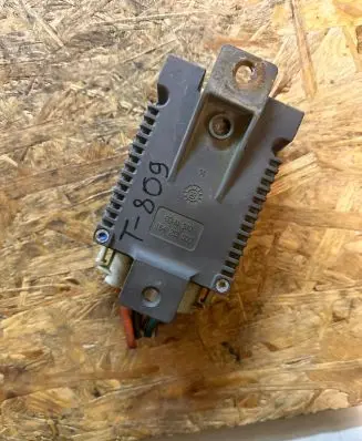 Mercedes-Benz CL C215 Fan control module A0275456432 898974000 A0275