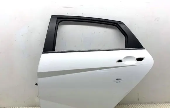Hyundai Elantra VII Rear door 