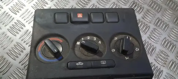 Opel Zafira A Climate control unit 56342 90560950