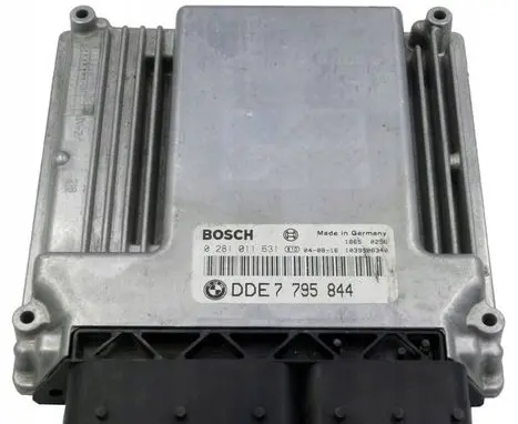 BMW 1 E81 E87 Engine control unit/module 7795844