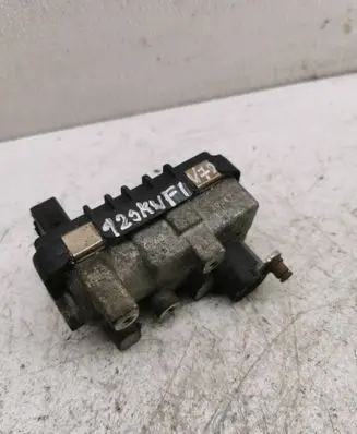 Volvo V70 Turbine electric control actuator 30774992