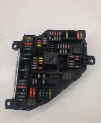 BMW 5 F10 F11 Fuse module 9264923