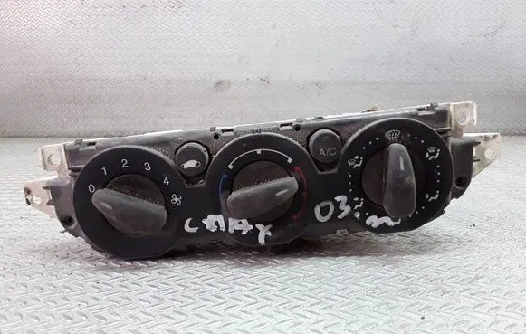 Ford Focus C-MAX Climate control unit