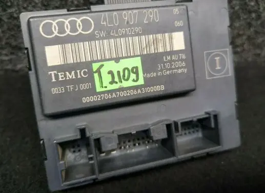 Audi Q7 4L Door control unit/module 4L0907290