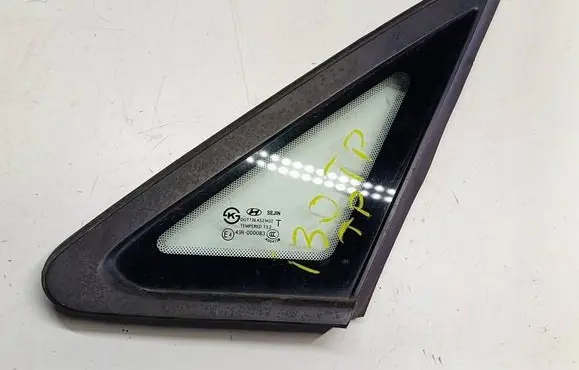 Hyundai i30 Rear vent window glass 43R000083T9 43R000083