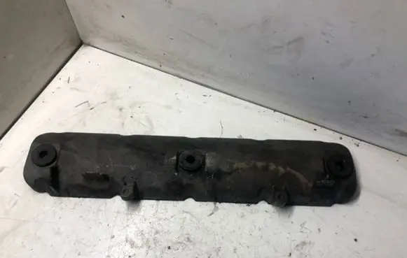 Renault Megane II Rocker cam cover 8200303546