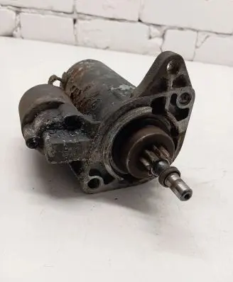 Volkswagen Transporter - Caravelle T4 Starter motor 068911023G