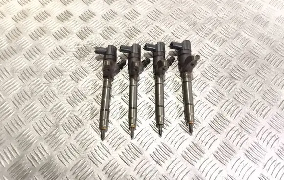 KIA Ceed Fuel injectors set 338002a400