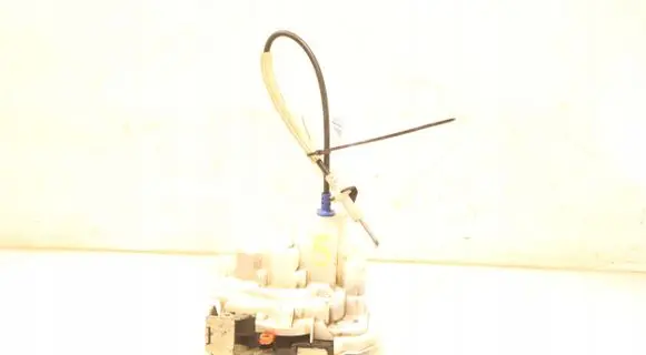 Opel Combo C Front door lock